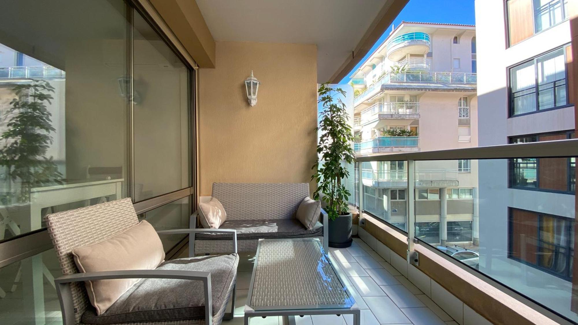 Terrasse A 30m Des Plages * Saint-Raphael (Var)